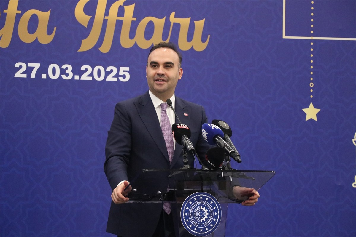 Sanayi ve Teknoloji Bakanı Mehmet Fatih Kacır, Burdur Valiliğince Mehmet Akif Ersoy...