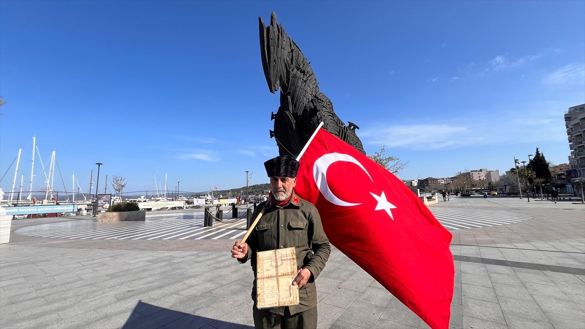Şehitlerin anısına 7 yıldır İstanbul'dan Çanakkale'ye yürüyen gazi torunu Saffet Gümüş, 3 Mart'ta...