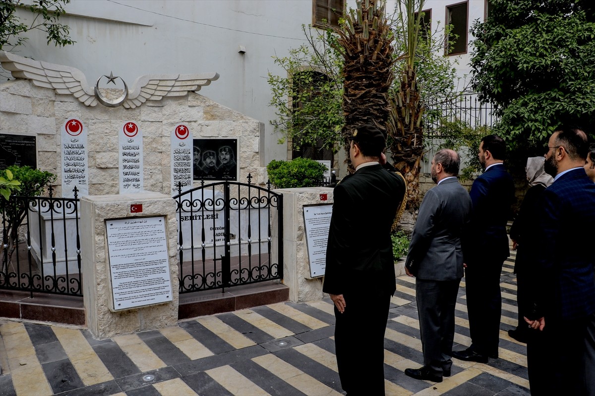 Suriye'nin başkenti Şam’da, 18 Mart Şehitleri Anma Günü ve Çanakkale Deniz Zaferi'nin 110. yıl...