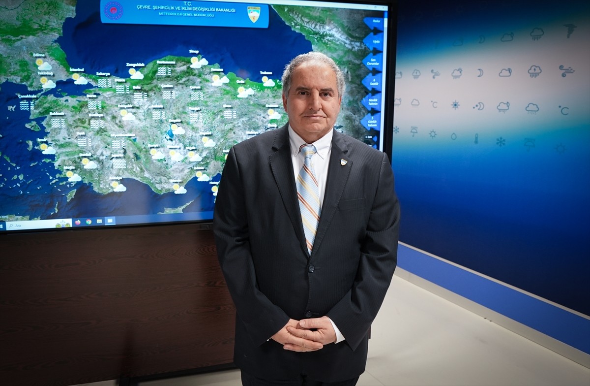 Suriye üzerinden gelen toz bulutunun, 3 gün boyunca Doğu Akdeniz ve Güneydoğu Anadolu Bölgesi'nde...