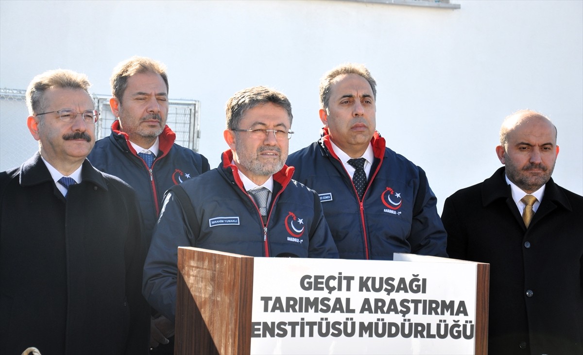 Tarım ve Orman Bakanı İbrahim Yumaklı, Eskişehir’in Mahmudiye ilçesindeki Geçiş Kuşağı Tarımsal...