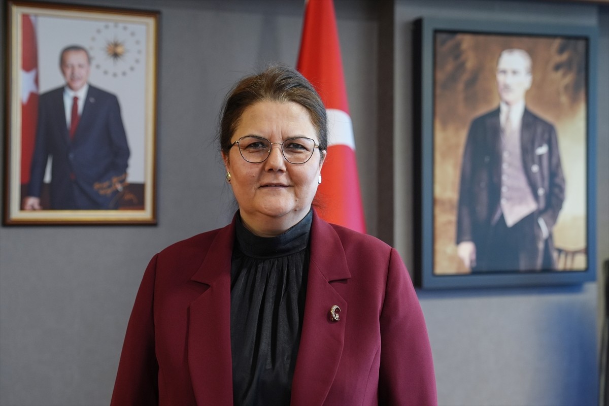 TBMM İnsan Haklarını İnceleme Komisyonu Başkanı ve AK Parti Osmaniye Milletvekili Derya Yanık...