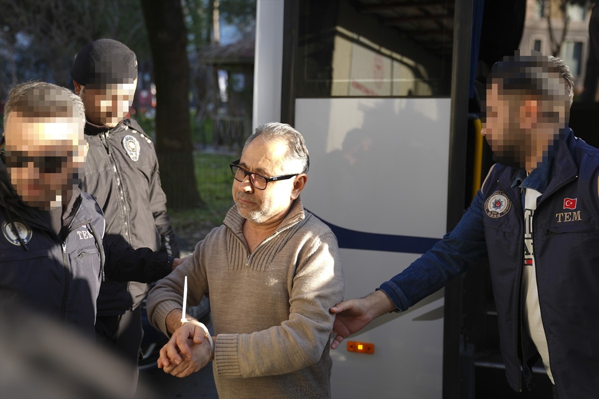 Terör örgütü DHKP/C'ye finans sağladıkları iddiasıyla gözaltına alınan Ataşehir, Maltepe, Sarıyer...