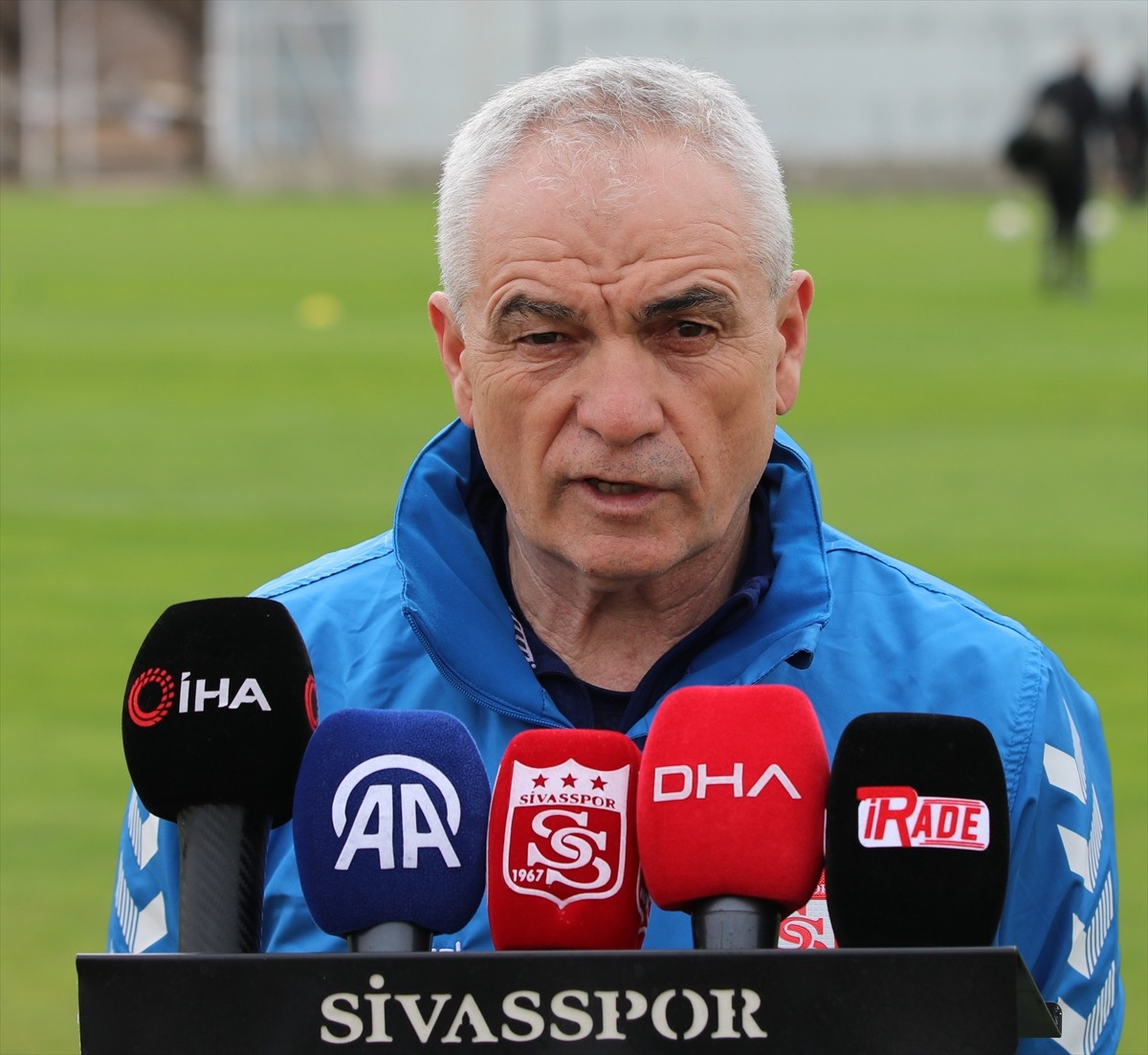 Trendyol Süper Lig ekiplerinden Net Global Sivasspor'da teknik direktör Rıza Çalımbay, ligde...