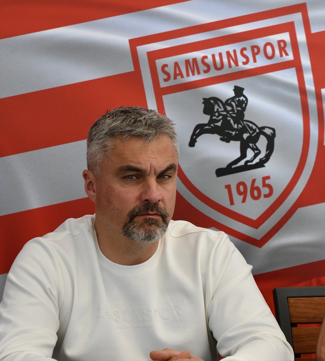 Trendyol Süper Lig ekiplerinden Reeder Samsunspor'un teknik direktörü Thomas Reis, Nuri Asan...