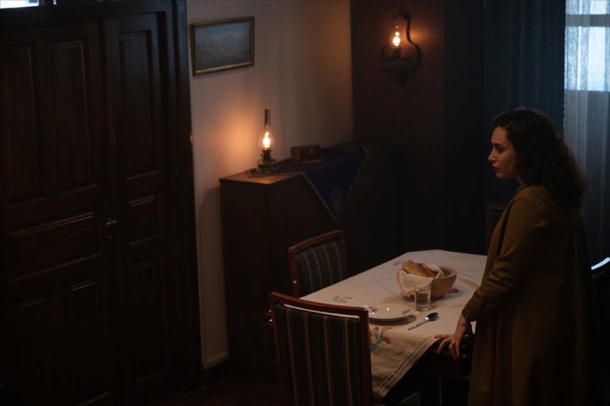 TRT'nin dijital platformu tabii'nin yeni orijinal dizisi "Kara Kış"ın çekimleri başladı.