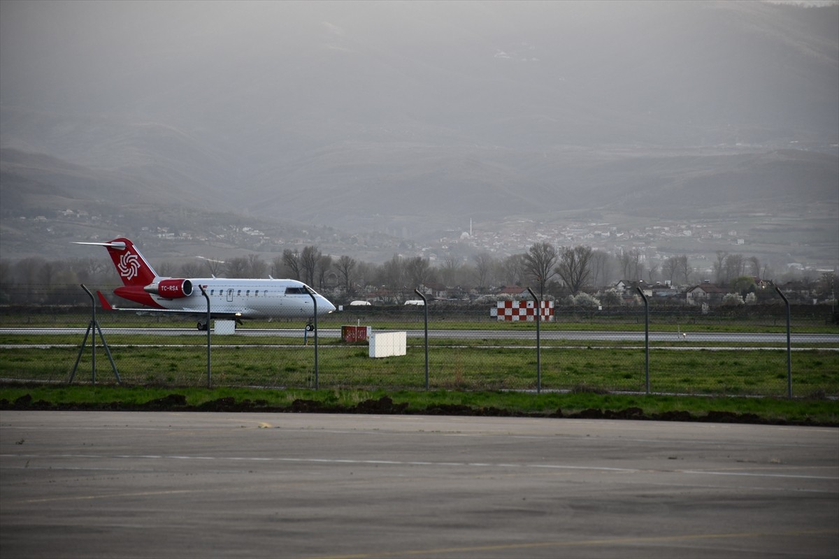 Türkiye'nin, Kuzey Makedonya'nın doğusundaki Koçani kentindeki gece kulübünde çıkan yangında...