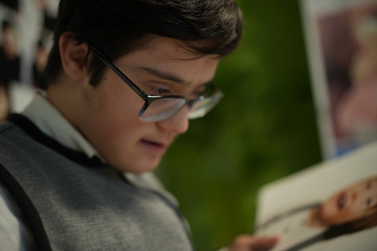 Türkiye Down Sendromu Derneğinin düzenlediği etkinlikte bir araya gelen Down sendromlu bireyler ve...