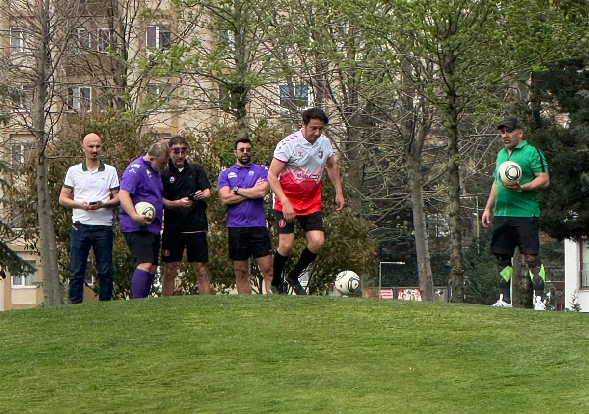 Türkiye Futgolf Şampiyonası'nın ikinci etabı Ataşehir Golf Club'da 131 oyuncunun katılımıyla...