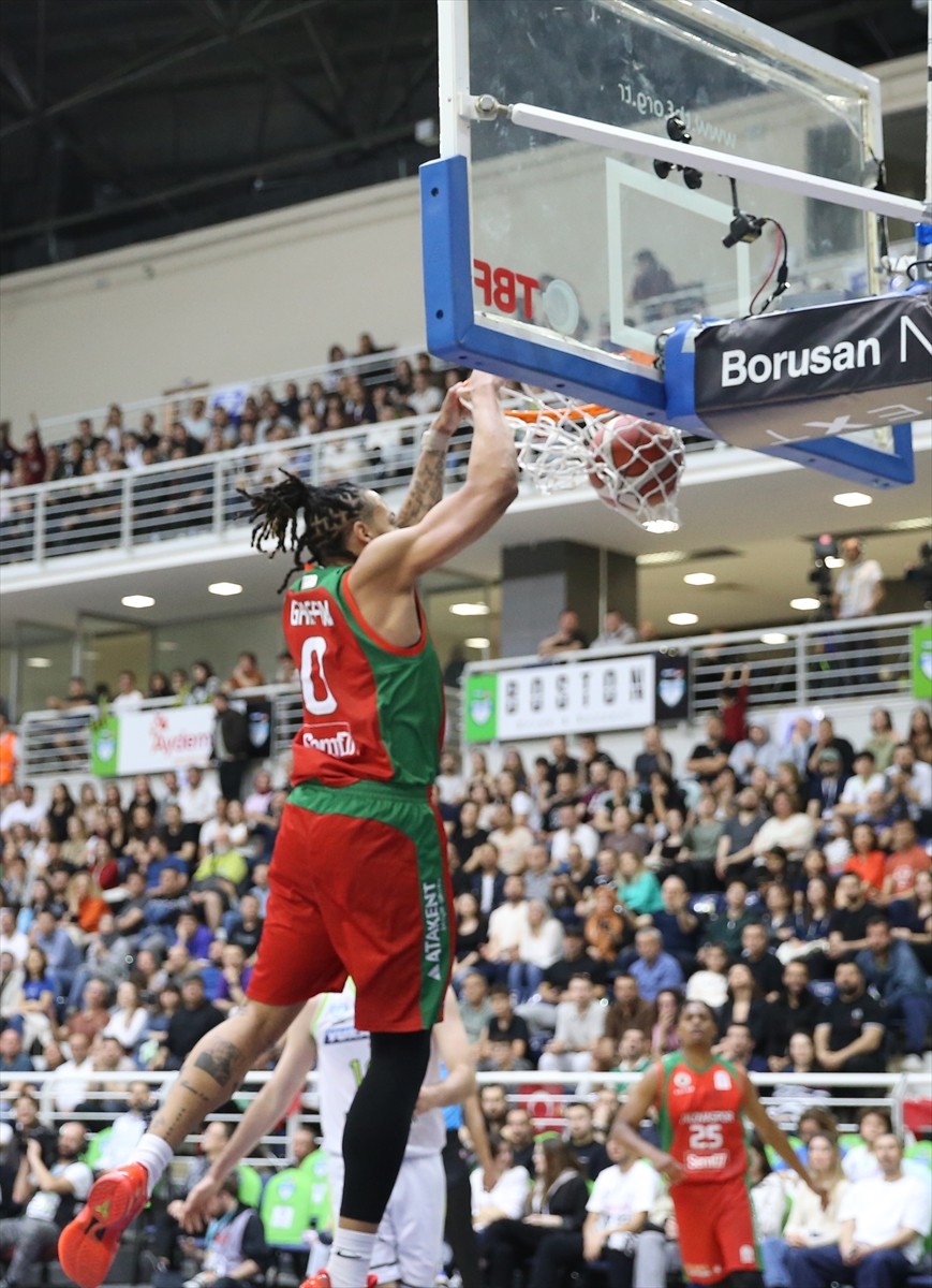 Türkiye Sigorta Basketbol Süper Ligi'nin 21. hafta maçında, Yukatel Merkezefendi Belediyesi Basket...