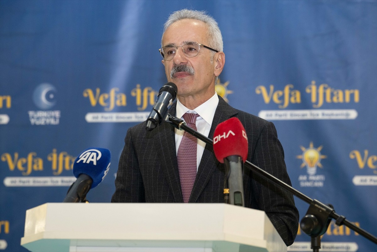 Ulaştırma ve Altyapı Bakanı Abdulkadir Uraloğlu, AK Parti Sincan İlçe Başkanlığınca, Sincan...
