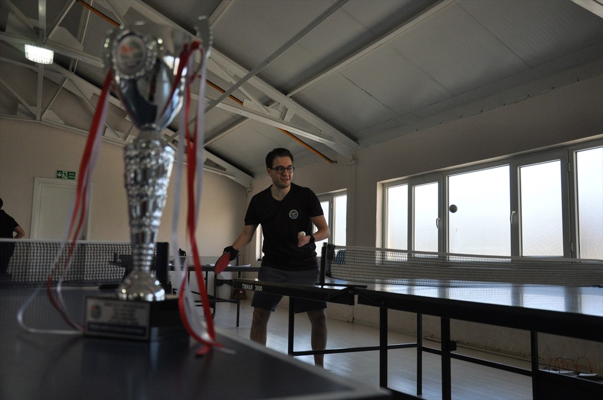 Ulusal ve uluslararası turnuvalarda elde ettiği derecenin ardından spor kariyerine 2023 yılında...