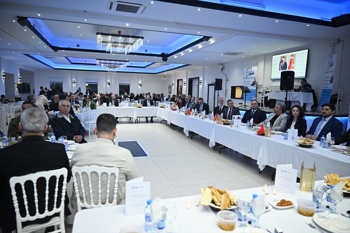Uluslararası Demokratlar Birliği (UID) Belçika, başkent Brüksel'de iftar programı...