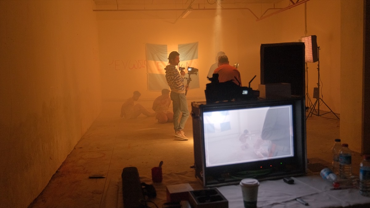 Yapımcılığını Esat Deniz Abdaloğlu'nun üstlendiği, senaryosunu Murat Akkuş'un kaleme aldığı...