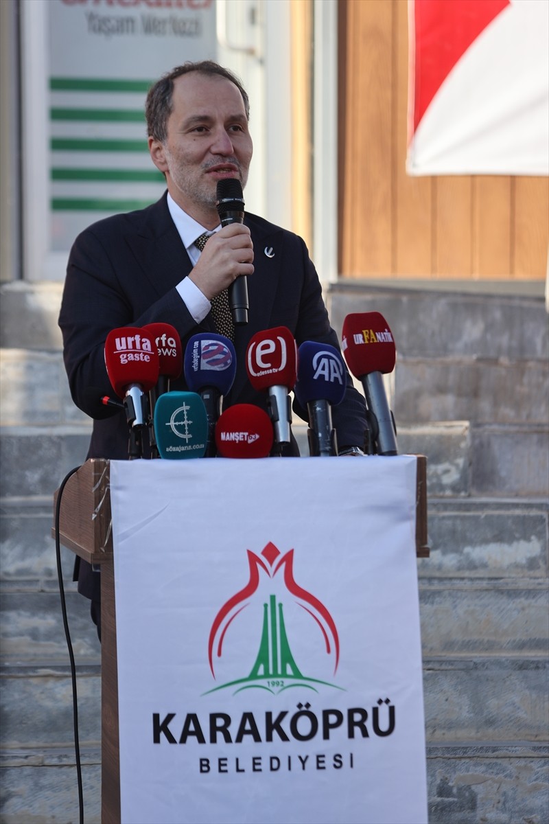 Yeniden Refah Partisi Genel Başkanı Fatih Erbakan, Şanlıurfa'da Emekliler Yaşam Merkezi açılışına...