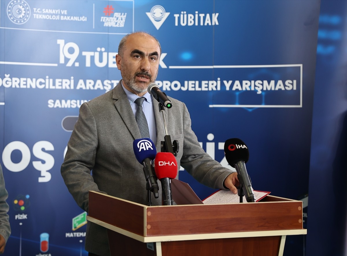19. TÜBİTAK Ortaokul Öğrencileri Araştırma Projeleri Bölge Yarışması Samsun'da sergi açılışıyla...