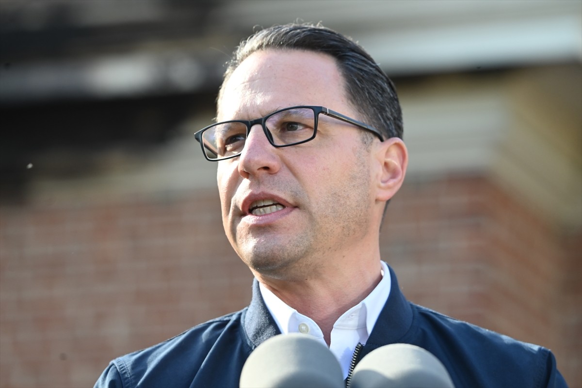 ABD'nin Pensilvanya eyaletinin Demokrat Valisi Josh Shapiro'nun evini kundakladığından...