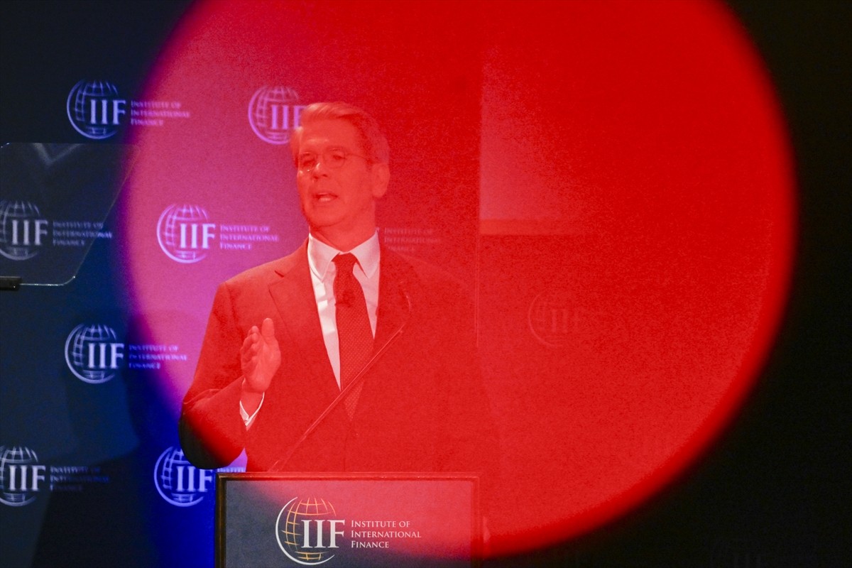 ABD Hazine Bakanı Scott Bessent (fotoğrafta), Uluslararası Finans Enstitüsü (IIF) tarafından...