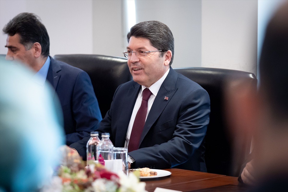 Adalet Bakanı Yılmaz Tunç (sağ 3), Çankaya Köşkü'nde, Cumhurbaşkanlığı Hukuk Politikaları Kurulu...