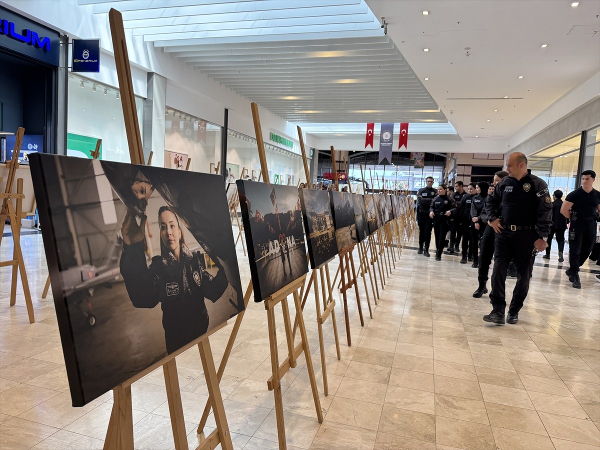 Adana'da, Türk Polis Teşkilatının 180. kuruluş yıl dönümü ve Polis Haftası dolayısıyla fotoğraf...