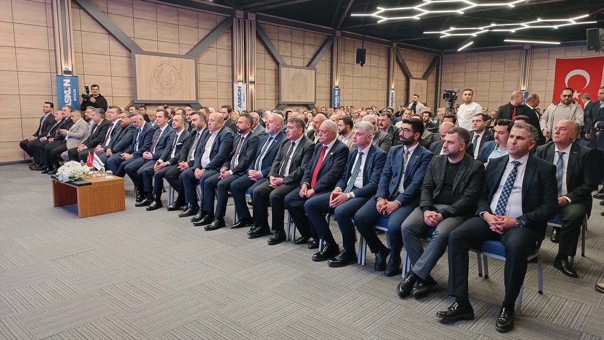 Anadolu Aslanları İşadamları Derneği (ASKON), 19. Ekonomi Değerlendirme Toplantısı'nı Bitlis'in...