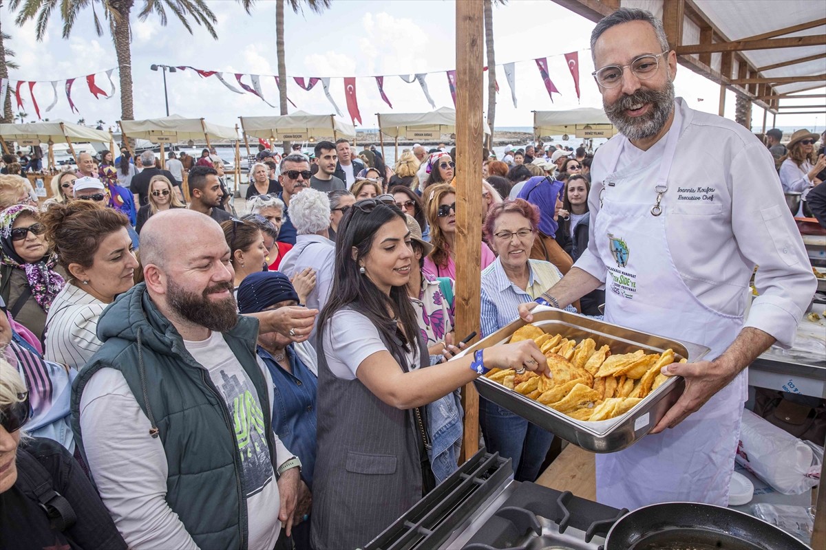 Antalya'nın Manavgat ilçesinde düzenlenen Uluslararası Girit'ten Side'ye Kültür ve Lezzet...