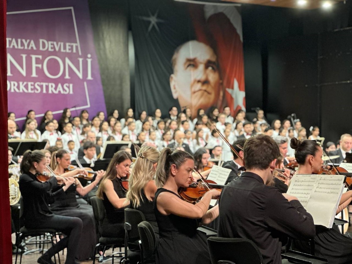 Antalya Devlet Senfoni Orkestrası, Türkiye Büyük Millet Meclisinin açılışının 105. yıl dönümü ve...