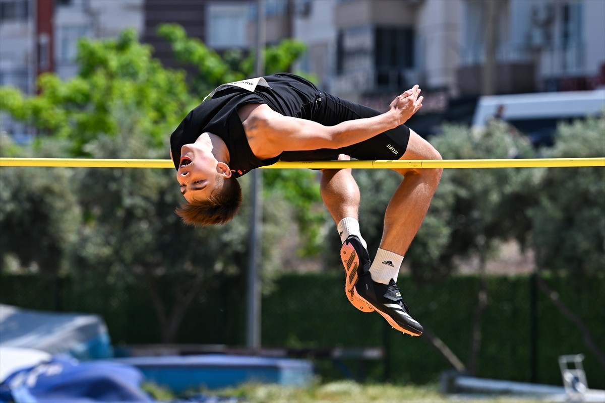 Atletizmde Uluslararası Antalya Kupası yarışları başladı. Türkiye Atletizm Federasyonu tarafından...