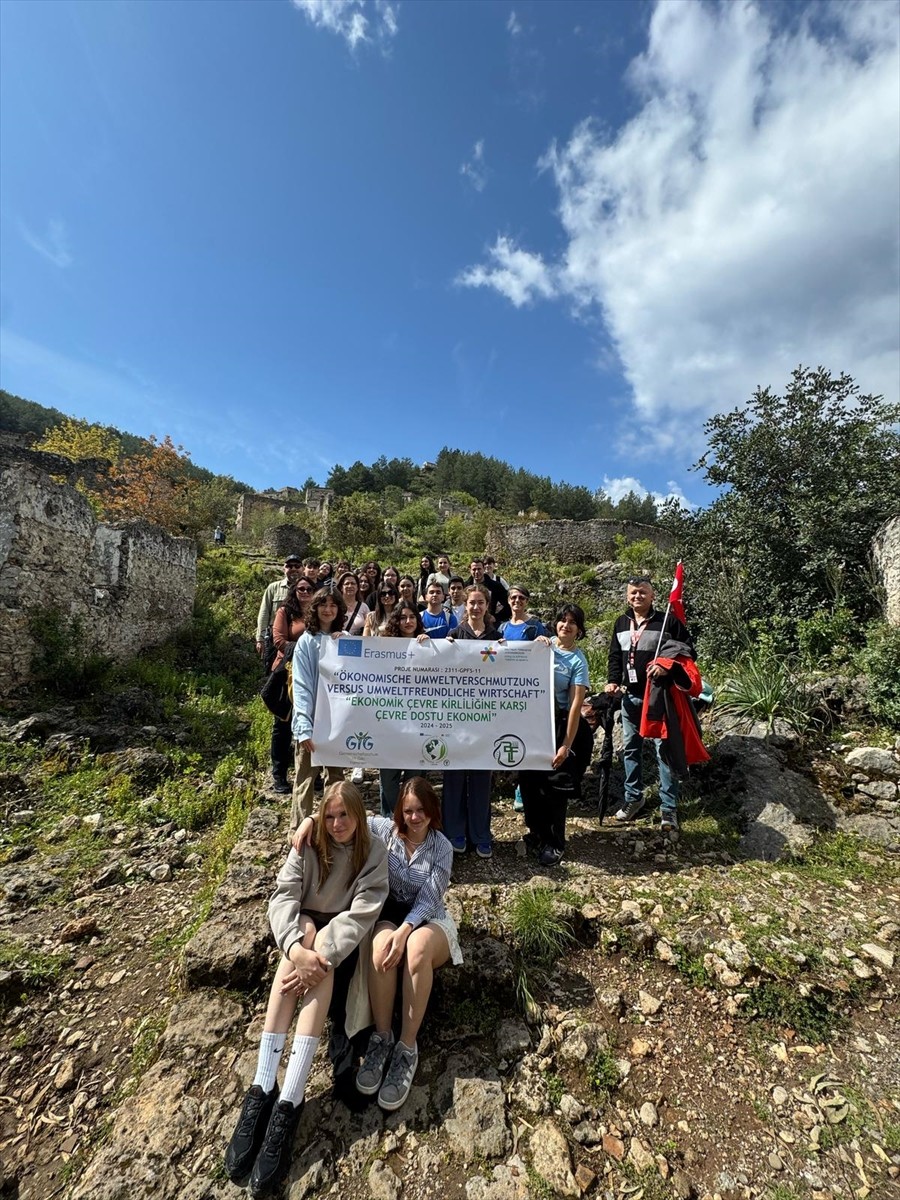 Avrupa Birliği'nin eğitim, gençlik ve spor alanlarındaki programı Erasmus+ kapsamında yürütülen...