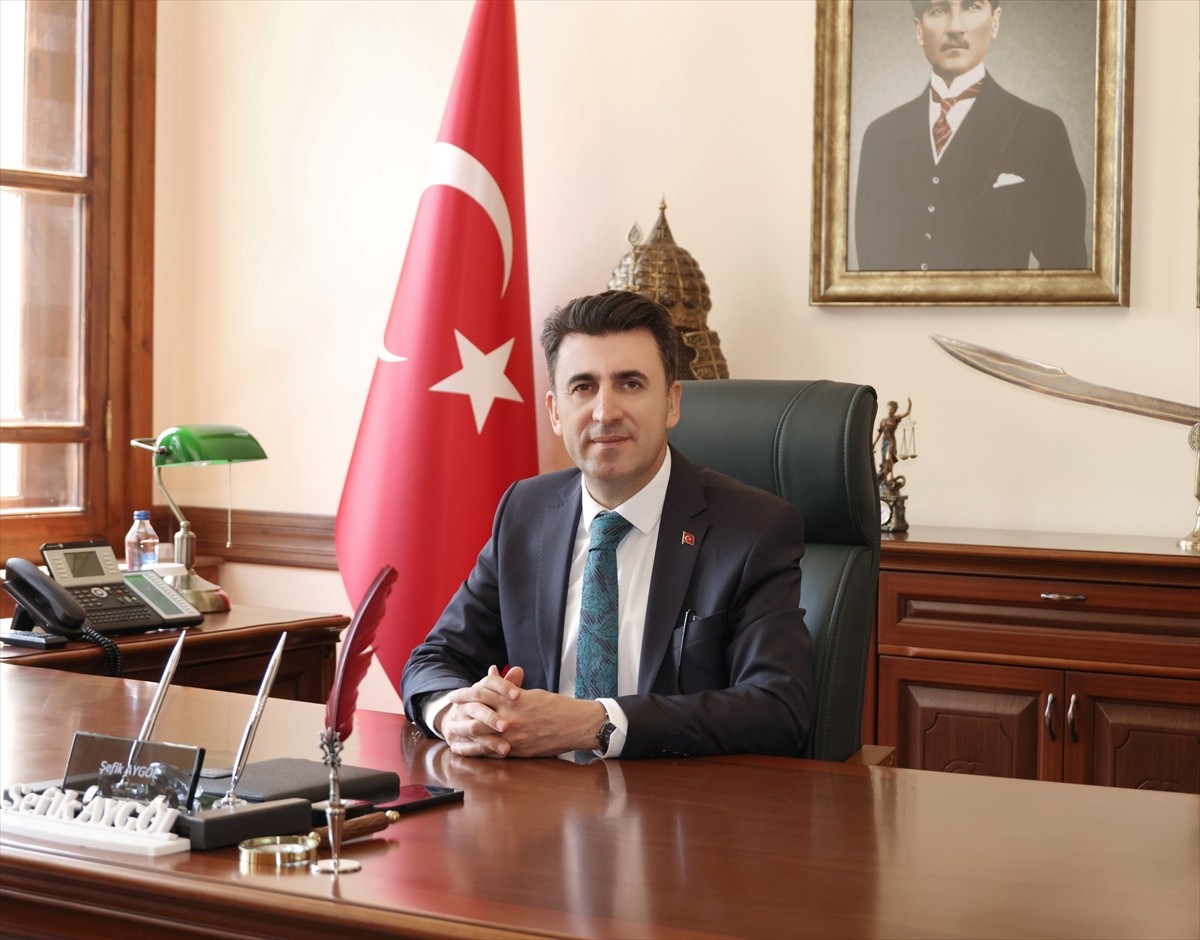 Bilecik Valisi Şefik Aygöl, Anadolu Ajansının (AA) kuruluşunun 105. yılı dolayısıyla mesaj...