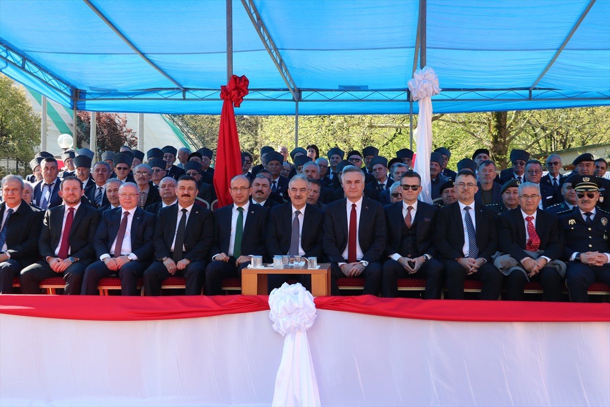 Bursa'nın fethinin 699'uncu yıl dönümü dolayısıyla Tarihi Pınarbaşı Parkı'nda etkinlik düzenlendi....