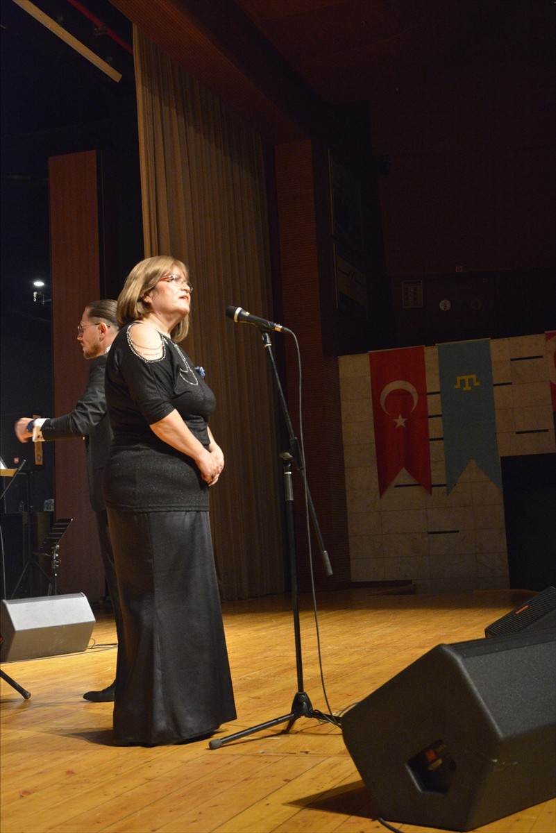 Bursa Kırım Türkleri Kültür ve Dayanışma Derneği tarafından organize edilen "Kırım Şarkıları ve...