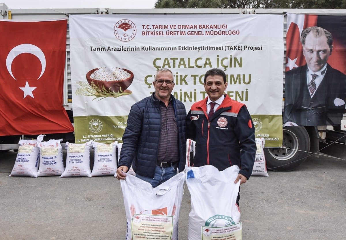 Çatalca'da, Tarım Arazilerinin Kullanımının Etkinleştirilmesi Projesi kapsamında 43 üreticiye 22...