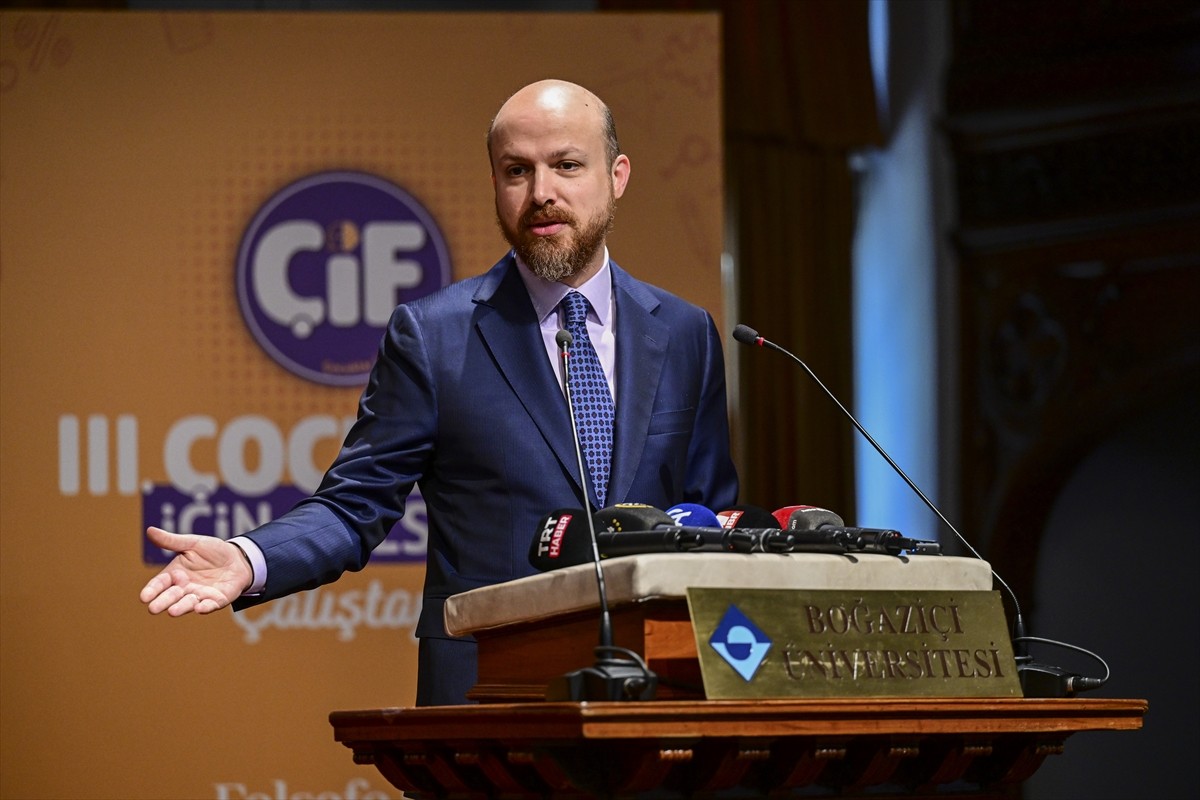 Çocukların derin düşünme becerilerini geliştirmeyi, sorgulama ve hikmetle bakmayı öğrenmelerini...