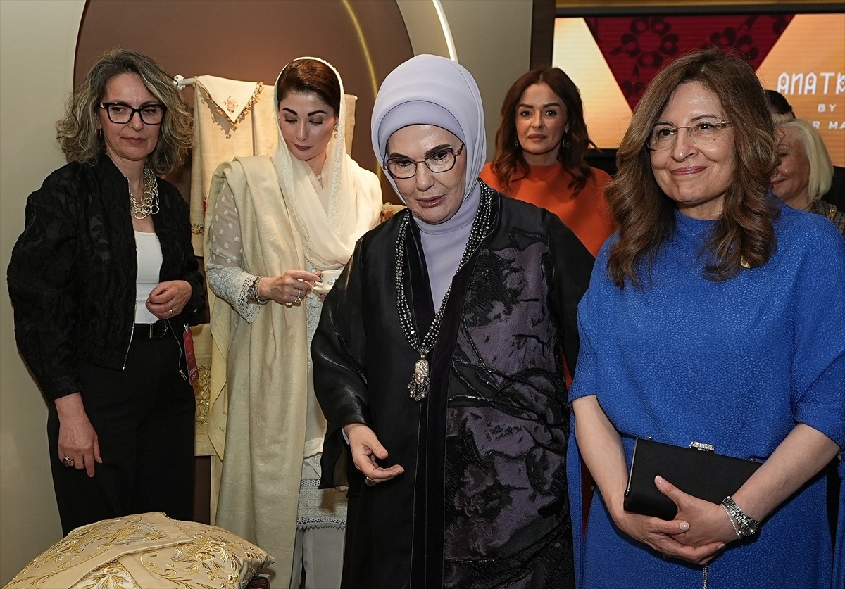 Cumhurbaşkanı Recep Tayyip Erdoğan'ın eşi Emine Erdoğan, 4. Antalya Diplomasi Forumu (ADF) için...