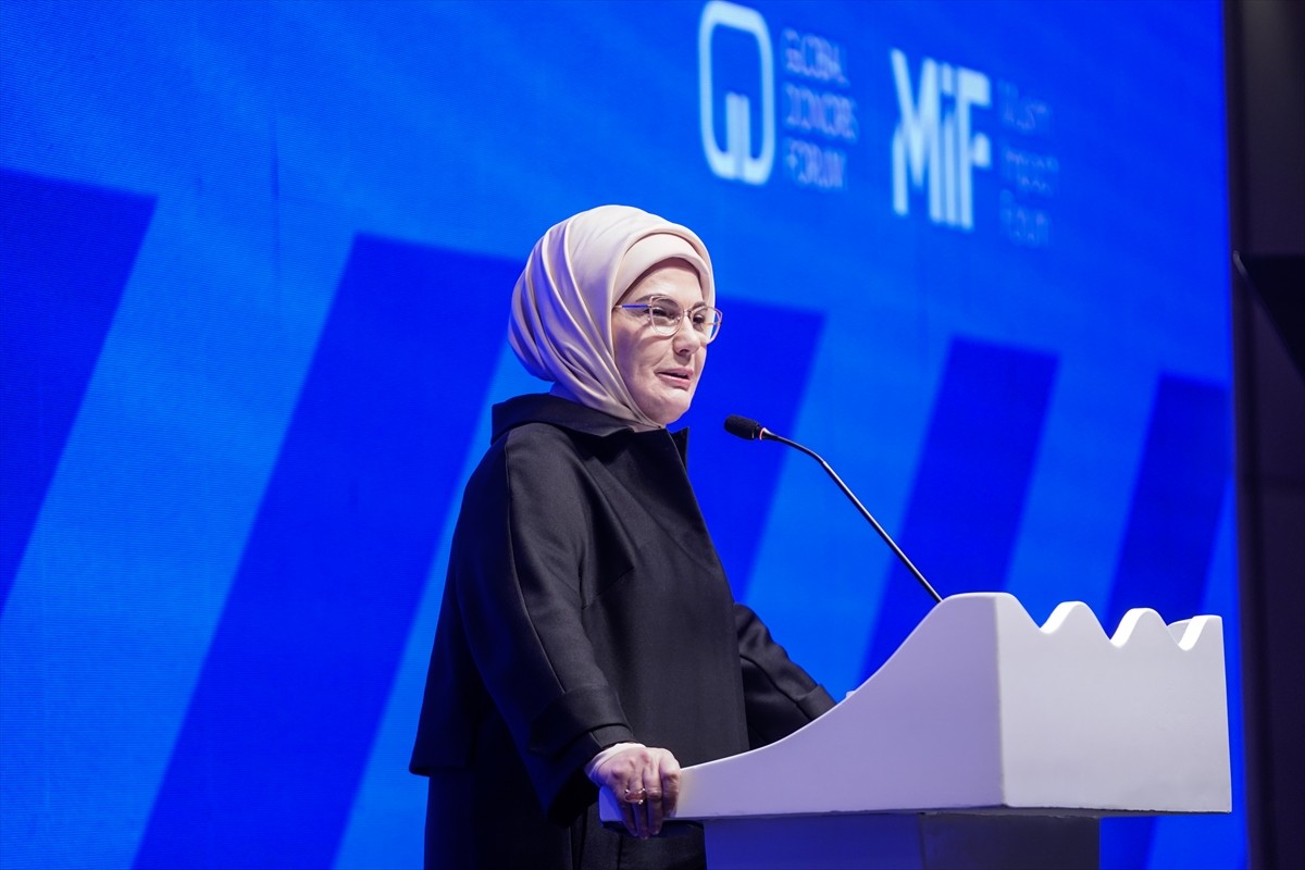 Cumhurbaşkanı Recep Tayyip Erdoğan'ın eşi Emine Erdoğan, Dünya Müslüman Hayırseverler Kongresi...
