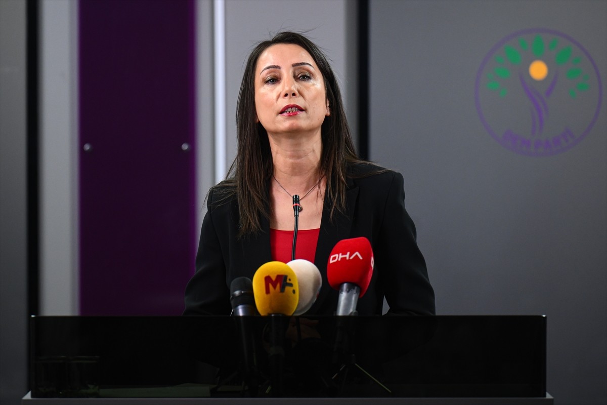 DEM Parti Eş Genel Başkanı Tülay Hatimoğulları, parti genel merkezinde İl Eş Başkanları Toplantısı...