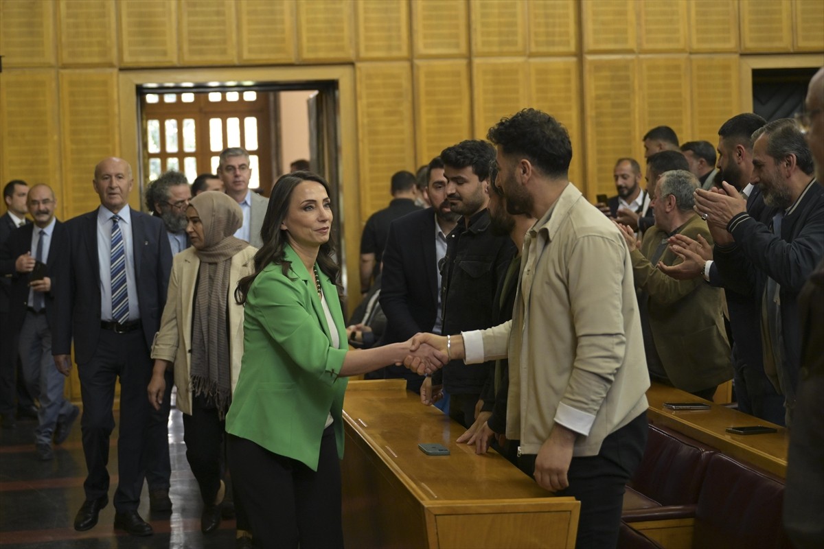 DEM Parti Eş Genel Başkanı Tülay Hatimoğulları, partisinin TBMM grup toplantısına katıldı.