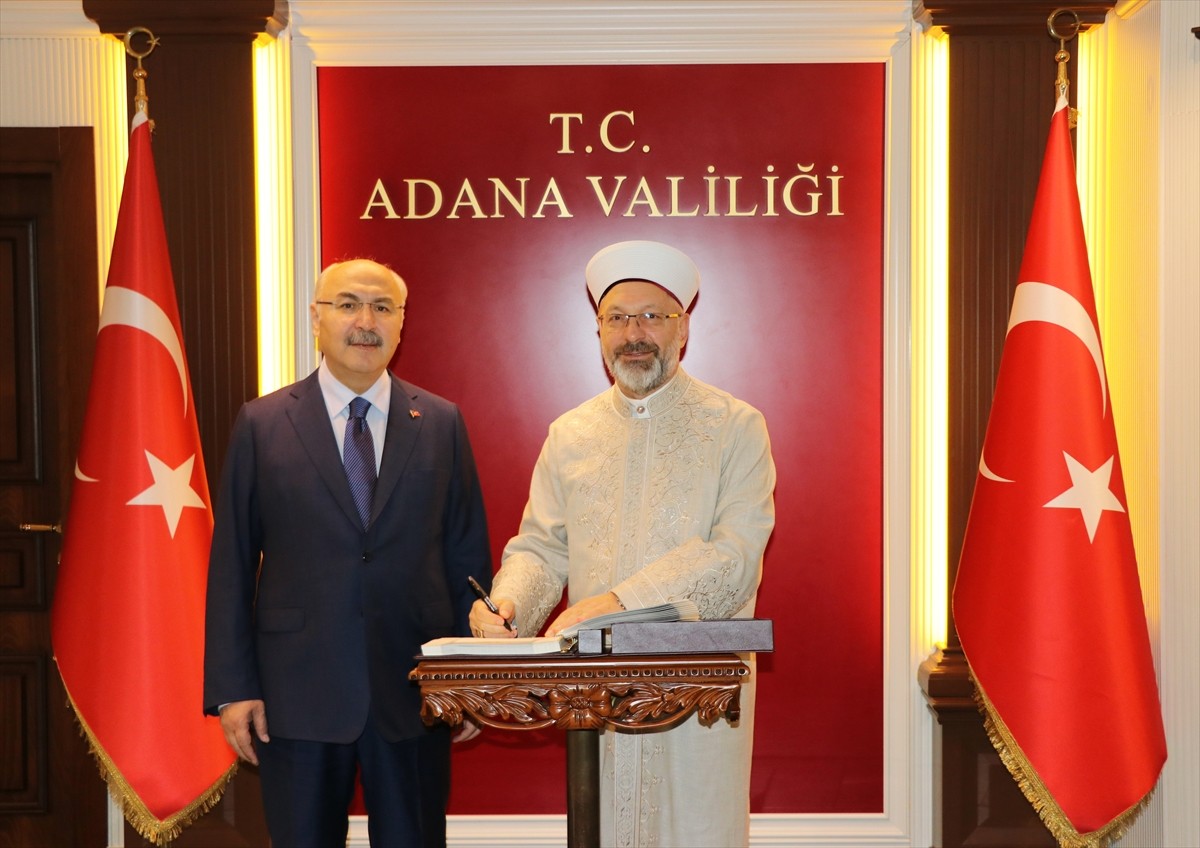 Diyanet İşleri başkanı Ali Erbaş, Adana'daki programları kapsamında Vali Yavuz Selim Köşger'i...