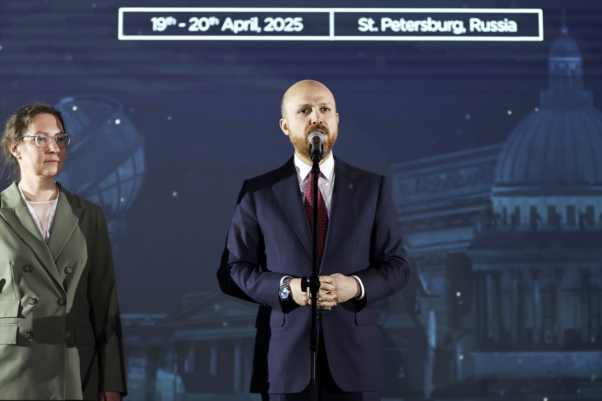 Dünya Etnospor Konfederasyonu (DEK) Başkanı Bilal Erdoğan, Rusya'nın St. Petersburg kentinde...