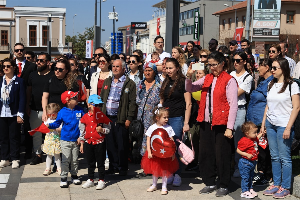 Edirne, Kırklareli ve Tekirdağ'da 23 Nisan Ulusal Egemenlik ve Çocuk Bayramı dolayısıyla tören...