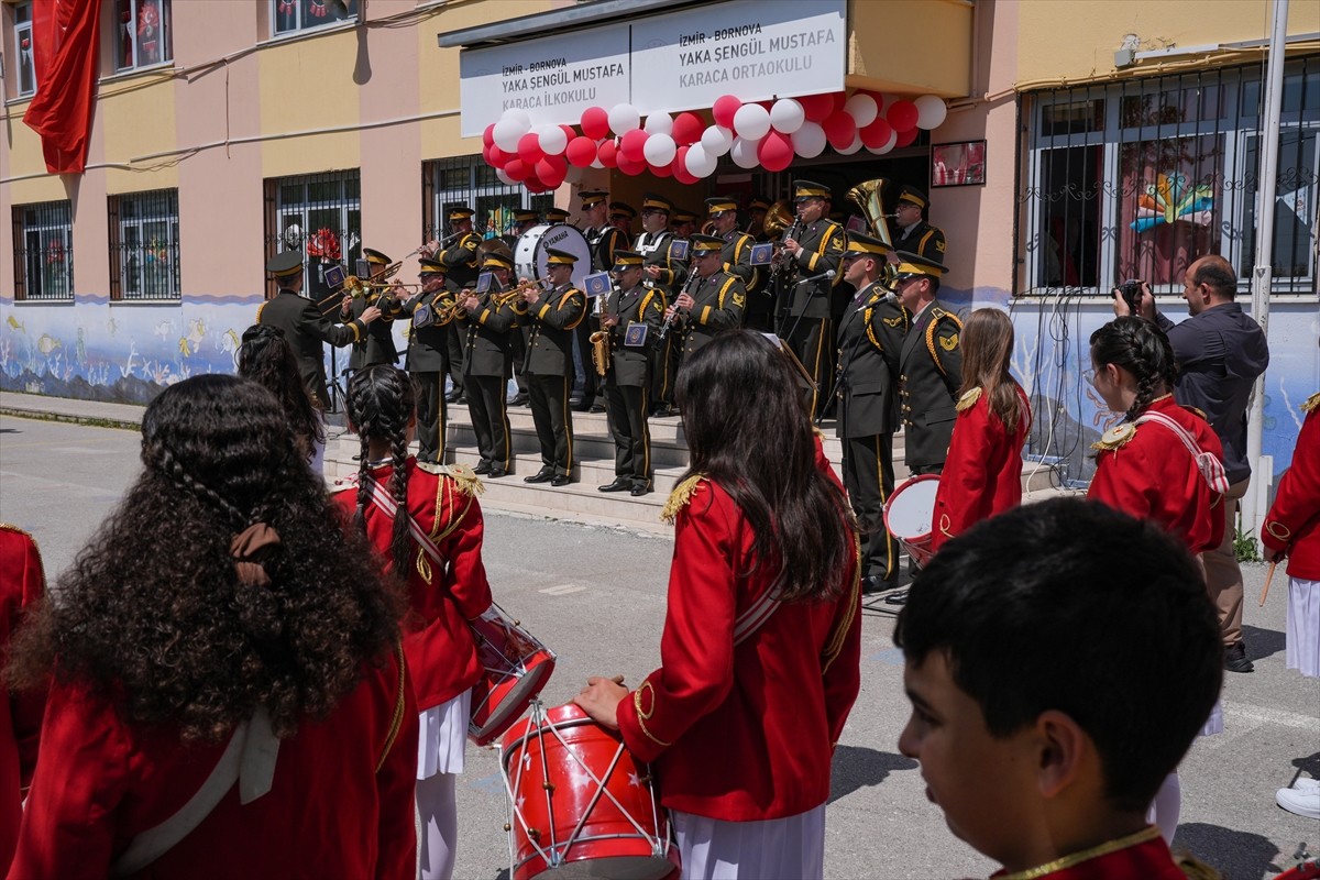 Ege Ordusu Bölge Bando Komutanlığı, 23 Nisan Ulusal Egemenlik ve Çocuk Bayramı dolayısıyla...