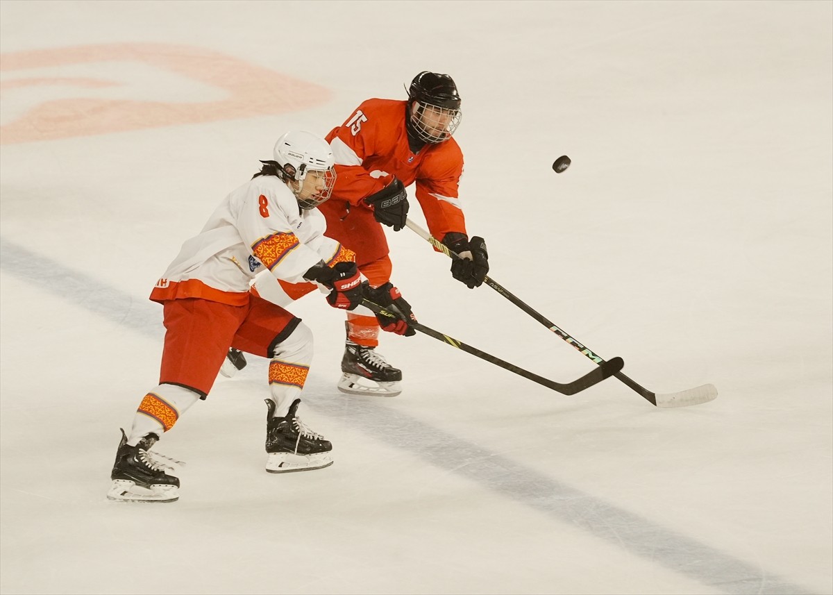 Erkekler Buz Hokeyi Dünya Şampiyonası 3. Klasman A Grubu maçında T​​​​​ürkiye Buz Hokeyi Erkek...