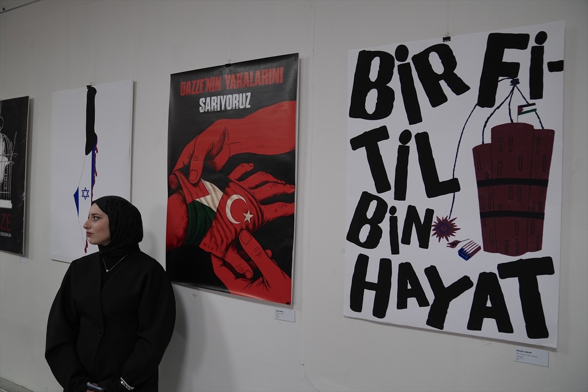 Erzurum'da, Atatürk Üniversitesi Güzel Sanatlar Fakültesi öğrencileri tarafından hazırlanan...