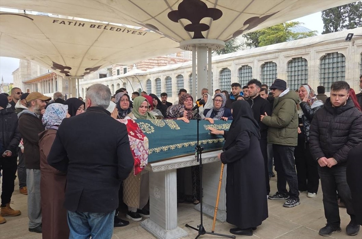 Fatih'te tartıştığı dizi oyuncusu arkadaşı tarafından bıçaklanarak öldürülen Elif Kırav'ın...