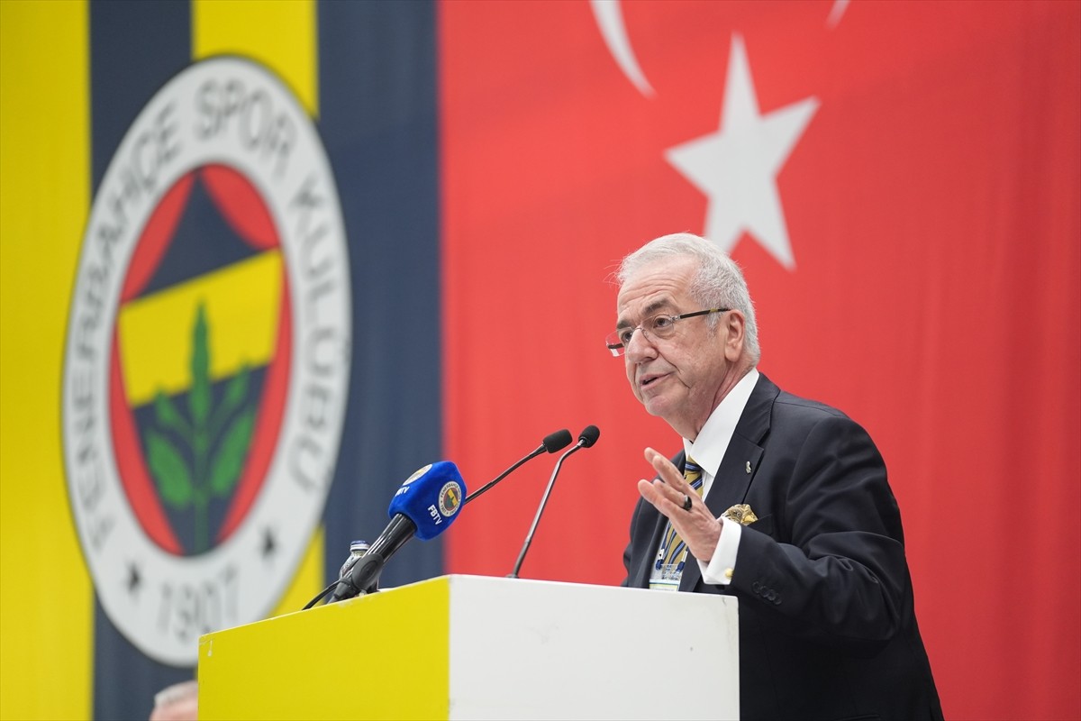 Fenerbahçe Kulübü Yüksek Divan Kurulu (YDK) toplantısı Kalamış'ta bulunan Fenerbahçe Faruk Ilgaz...