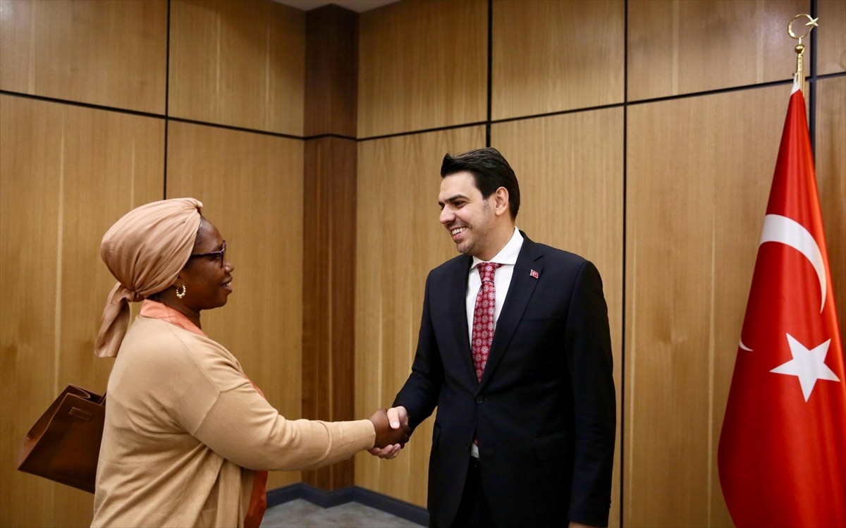 Gambiya Dışişleri Bakanlığında görevliyken 2014'te Yurtdışı Türkler ve Akraba Topluluklar...