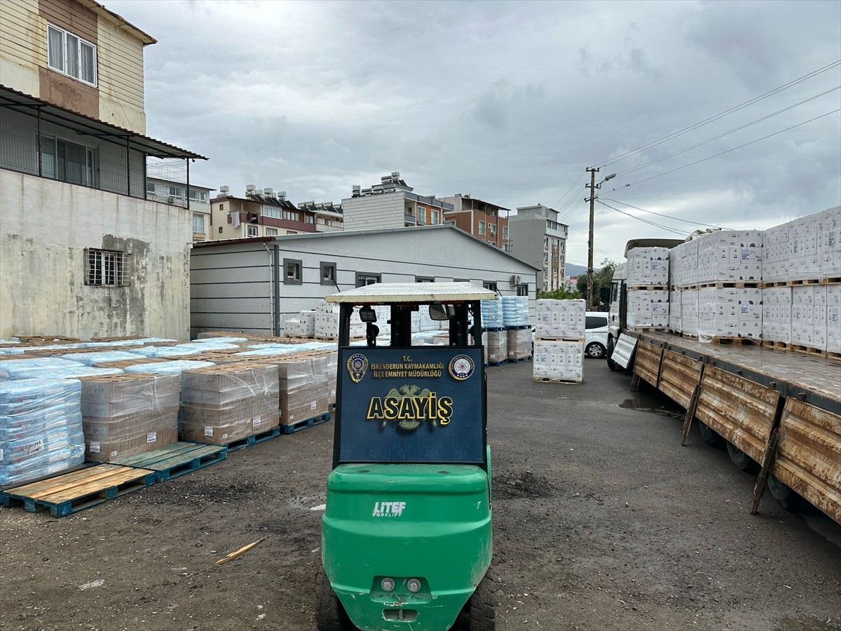 Hatay'da düzenlenen nakliye dolandırıcılığı operasyonunda, bir şüpheli gözaltına alındı.  Ekipler...