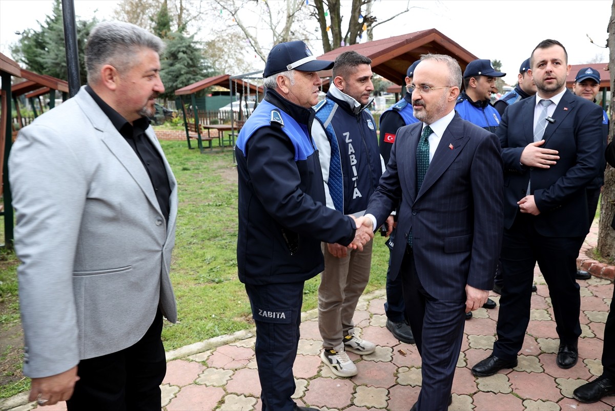 İçişleri Bakan Yardımcısı Bülent Turan, Babaeski Belediyesince bir çay bahçesinde düzenlenen...