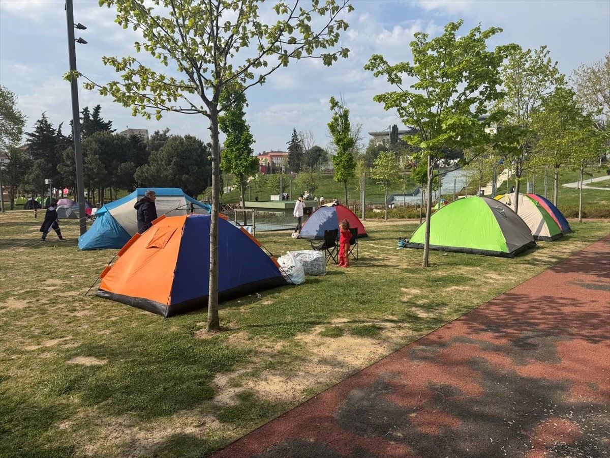 İstanbul'da, 23 Nisan’da meydana gelen deprem ve sonrasında yaşanan artçı sarsıntıların ardından...